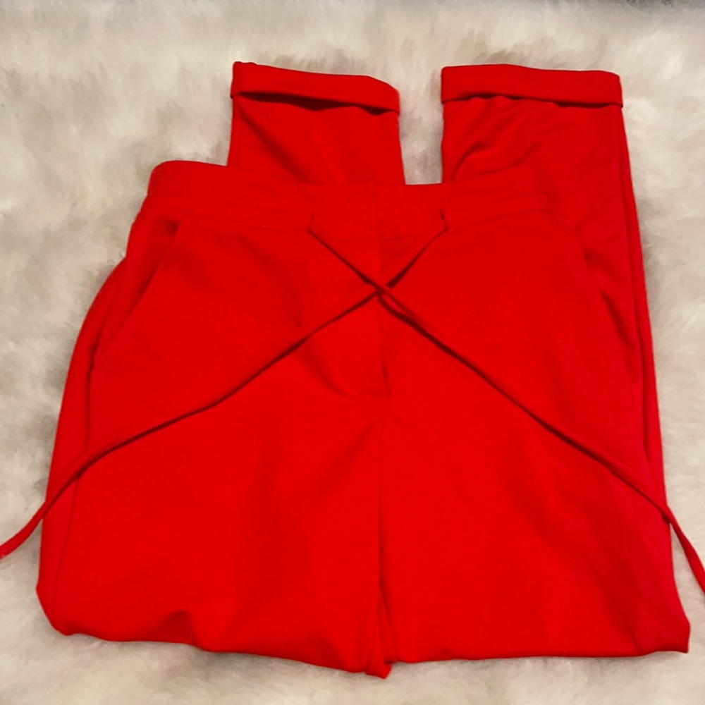 New York & Company red jogger style dress pants